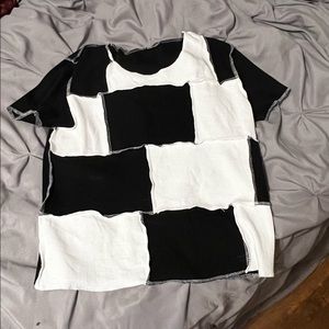 Black and white stitched cropped shirt